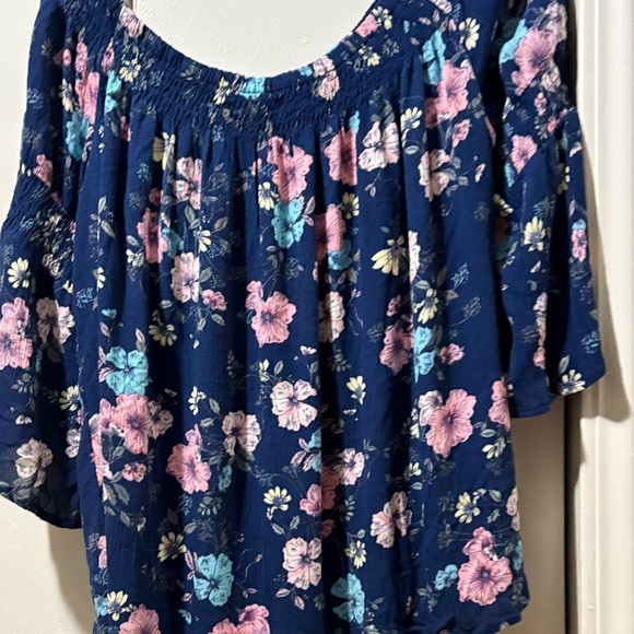 Floral Navy Blue Women's Top - Picture 2 of 7